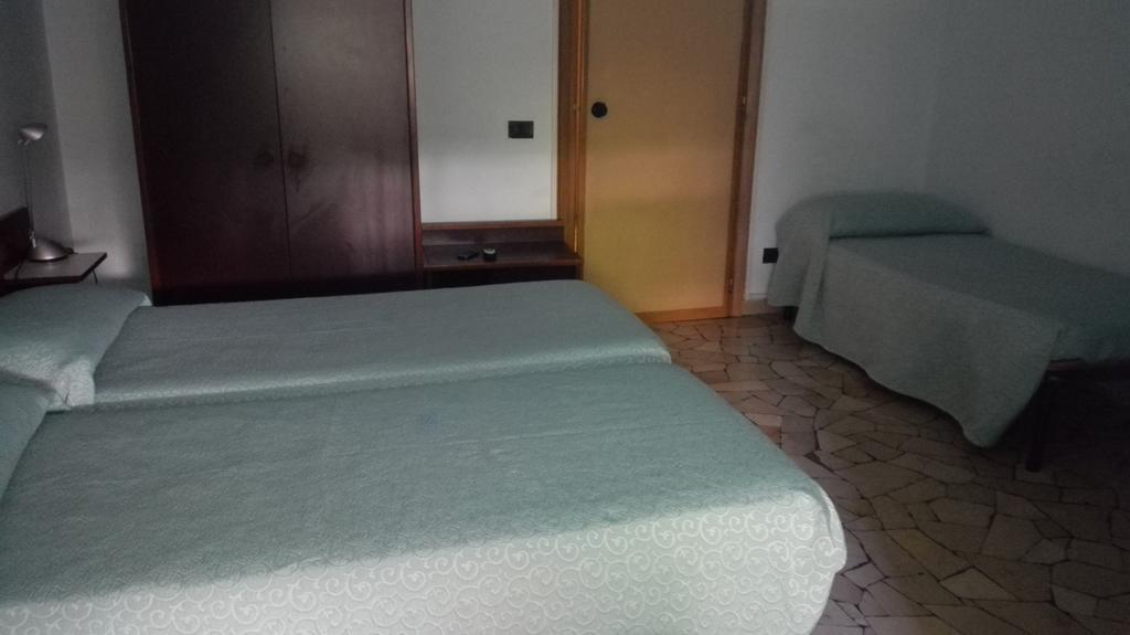 Hotel Mira Варезе Стая снимка