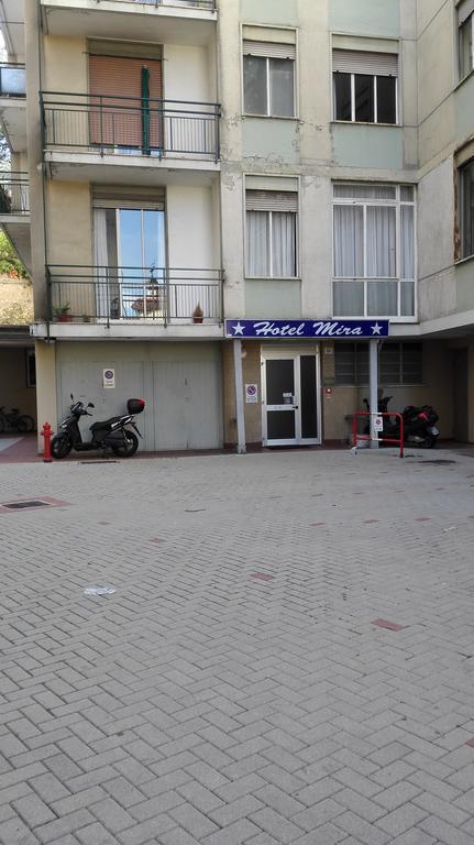 Hotel Mira Варезе Екстериор снимка